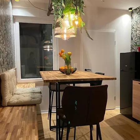 At Smilla - Boutique Mit Kueche - Parken - Klima - Netflix - Waschmaschine Apartment Wiesbaden